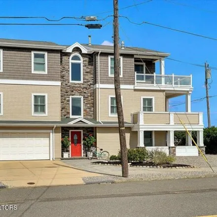 Rent this 5 bed house on 10 5th Avenue in Seaside Park, NJ 08752