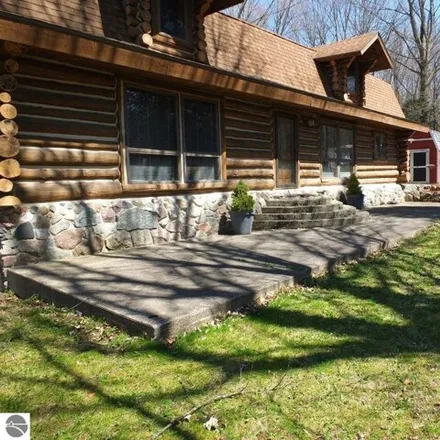 Image 3 - 4777 West Phelps Road, Pioneer Township, MI 49651, USA - House for sale