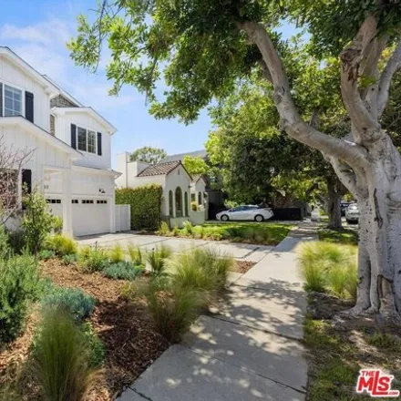 Image 2 - 3716 Rosewood Avenue, Los Angeles, CA 90066, USA - House for sale