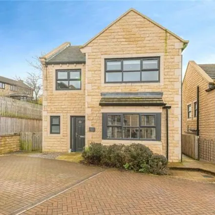 Buy this 4 bed house on Cliffewood Rise in Clayton West, HD8 9HG