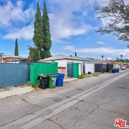 Image 8 - Alley 80357, Los Angeles, CA 91331, USA - House for sale