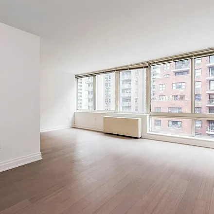 Image 5 - Fairway Market, 240 East 86th Street, New York, NY 10028, USA - Apartment for rent