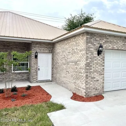 Buy this 2 bed house on 6066 Brookehaven Lane in Palatka, FL 32177