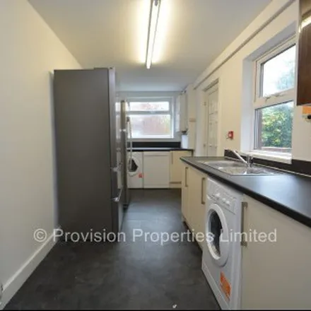Image 2 - 1-31 Stanmore Street, Leeds, LS4 2RS, United Kingdom - Apartment for rent