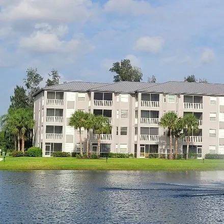 Buy this 2 bed condo on 16613 Lake Circle Dr in Lee County, FL 33908