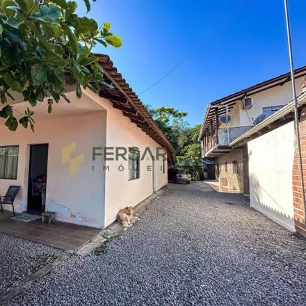 Buy this 5 bed house on Rua Melvin Jones in Carijós, Indaial - SC