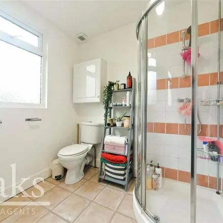 Rent this 5 bed apartment on Briar Road in London, SW16 4LT