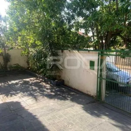 Rent this 3 bed house on Rua Alfredo Lopes in Vila Elizabeth, São Carlos - SP