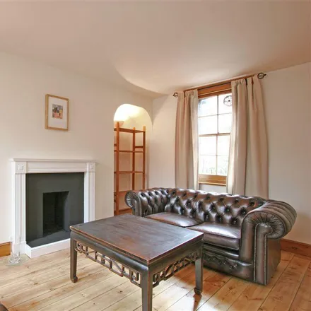 Rent this 1 bed apartment on 41 Rawstorne Street in Angel, London