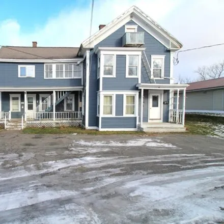 Buy this studio house on 20 Lyndon Street in Caribou, ME 04736