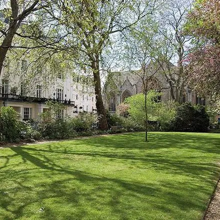 Rent this 4 bed townhouse on 71 Chester Square in London, SW1W 9DU
