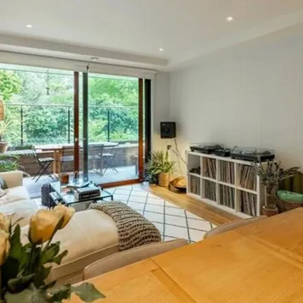 Image 6 - George View House, 36 Knaresborough Drive, London, SW18 4GT, United Kingdom - Apartment for rent