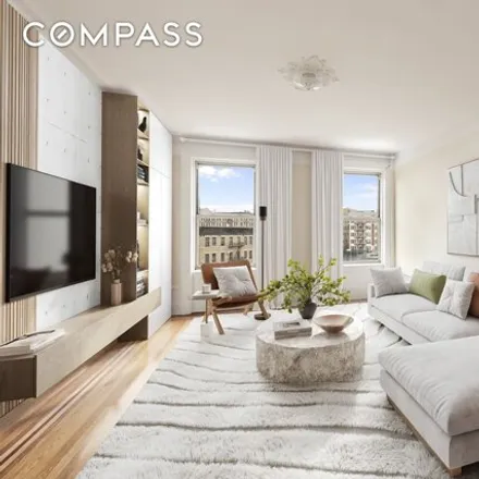 Buy this studio townhouse on The Grinnell in 800 Riverside Drive, New York