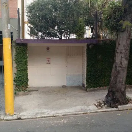 Rent this 4 bed house on Clínica de Olhos Nações in Rua Marechal Hermes, Jardim