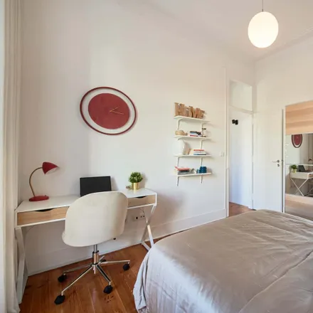 Rent this 7 bed room on Quinta das Águias in Rua da Junqueira, 1300-343 Lisbon