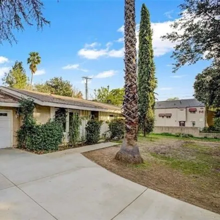 Buy this 3 bed house on 1216 Sunset Avenue in Pasadena, CA 91103