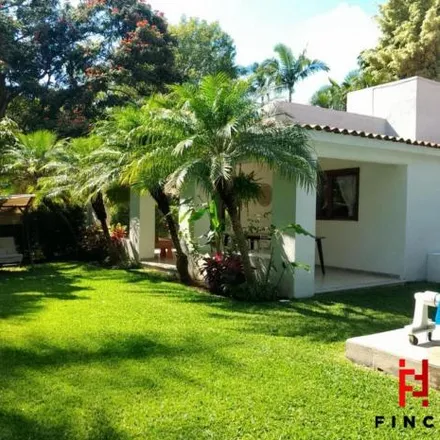 Buy this 4 bed house on Calle Colibrí in Las Canteras, 62760 Jiutepec