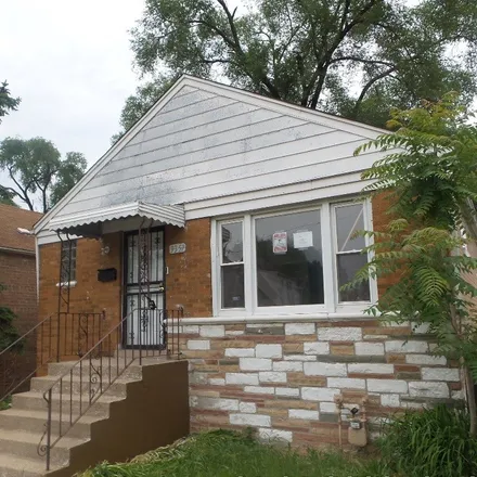 Buy this 2 bed house on 9339 South Woodlawn Avenue in Chicago, IL 60619