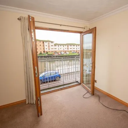 Image 4 - Lord Gambier Wharf, Kirkcaldy, KY1 2SH, United Kingdom - Apartment for rent