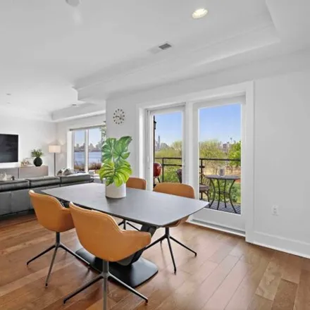 Image 1 - Henley Place, Weehawken, NJ 07086, USA - Condo for sale