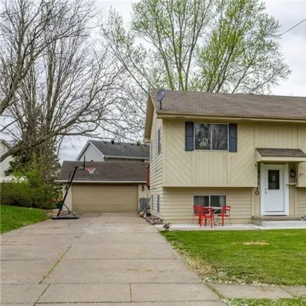 Buy this 5 bed house on 2856 Westover Boulevard in Des Moines, IA 50322