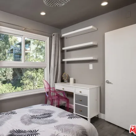 Image 9 - 8864 Lookout Mountain Avenue, Los Angeles, CA 90046, USA - House for rent