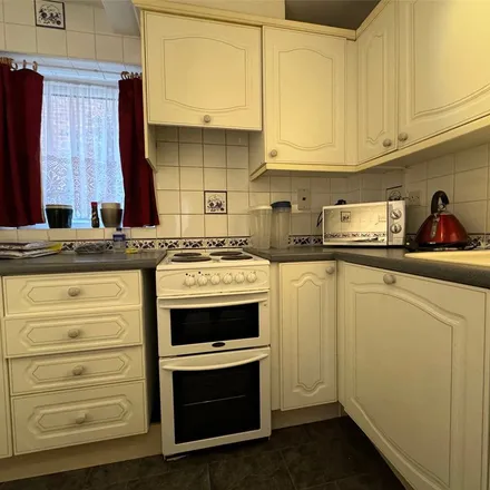 Rent this 1 bed apartment on Underwood Road in Caterham Valley, CR3 6HG