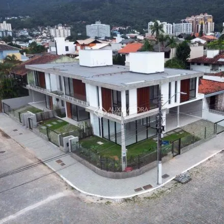 Buy this 3 bed house on Rua do Babaçu in Itacorubi, Florianópolis - SC