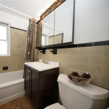 Image 7 - 160-44 26th Ave, Flushing, New York, 11358 - House for sale