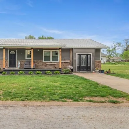 Buy this 4 bed house on 754 Howell Drive in Purdy, Barry County
