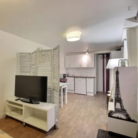 Image 4 - 30 Rue Saint-Sauveur, 75002 Paris, France - Apartment for rent