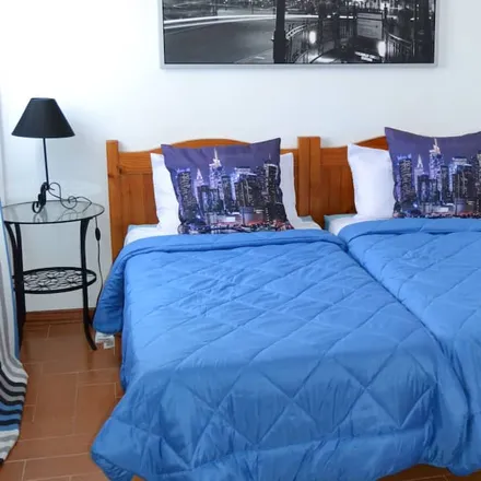Rent this 4 bed house on Granadilla in Calle el Cerquito, 38616 Granadilla de Abona