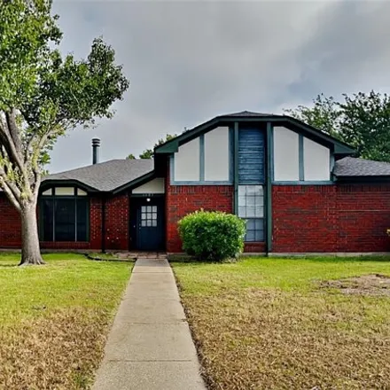 Buy this 3 bed house on 1407 Clover Drive in Allen, TX 75003