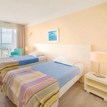 Rent this 2 bed apartment on 85180 Les Sables-d'Olonne