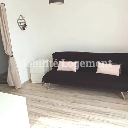 Rent this 3 bed apartment on 28 Avenue Franklin-Roosevelt in 59600 Maubeuge, France