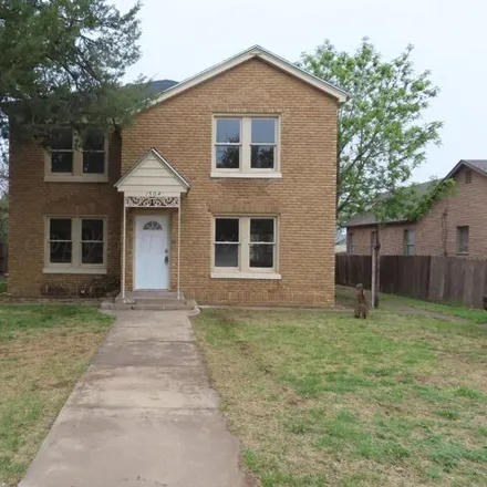 Buy this studio house on 1528 South Ong Street in Amarillo, TX 79102