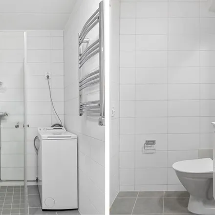Rent this 2 bed apartment on Stenbockens gata 116 in 136 62 Handen, Sweden