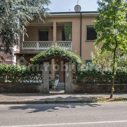 Rent this 5 bed duplex on Via Giovanni Paravisi in 20092 Cinisello Balsamo MI, Italy