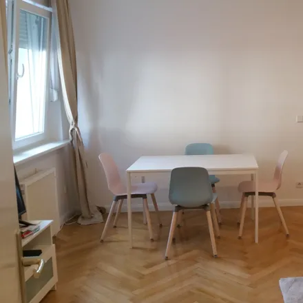 Rent this 3 bed apartment on Holsteinische Straße 14 in 10717 Berlin, Germany