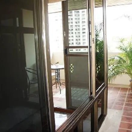 Image 5 - Phrom Phong - Apartment for rent