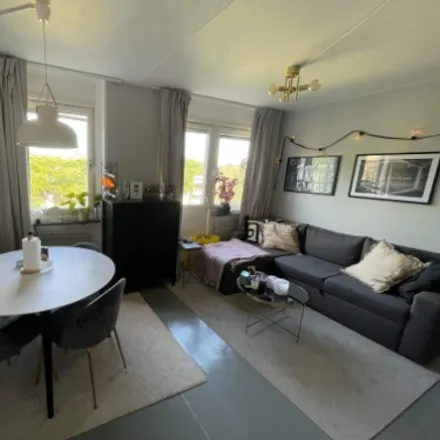 Rent this 2 bed condo on Röda längan in Betsövägen, 132 30 Boo