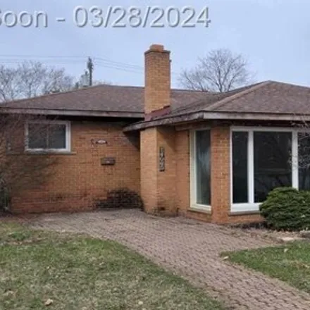 Buy this 3 bed house on 14055 Inkster Road in Livonia, MI 48154