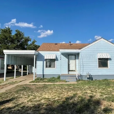 Rent this 3 bed house on 1134 Lindsey Street in Borger, TX 79007