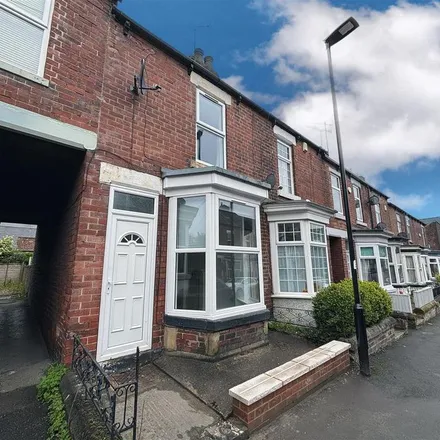Rent this 2 bed townhouse on Lynmouth Road in Sheffield, S7 2DF