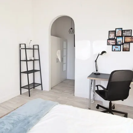 Rent this 1 bed apartment on 66 Rue Bonnefin in 33100 Bordeaux, France