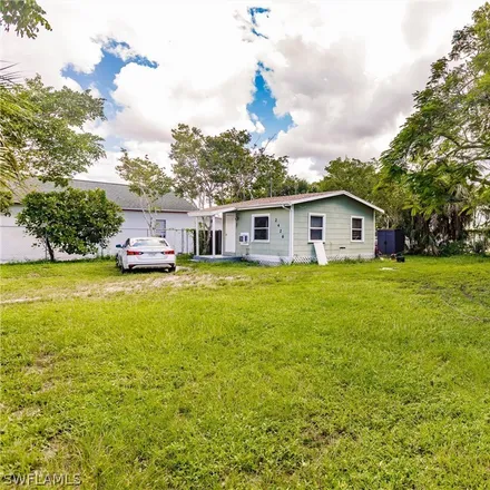 Buy this 1 bed house on 2426 Stella Street in Fort Myers, FL 33901