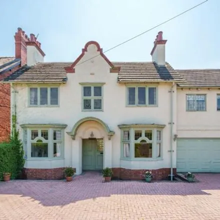 Buy this 6 bed house on Ruthin Road in Mold, CH7 1GW