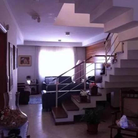 Buy this 5 bed house on Rua das Hortências 434 in Mirandópolis, São Paulo - SP