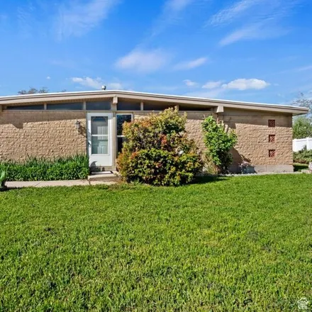 Buy this 4 bed house on 5199 Lambeth Circle in Taylorsville, UT 84129