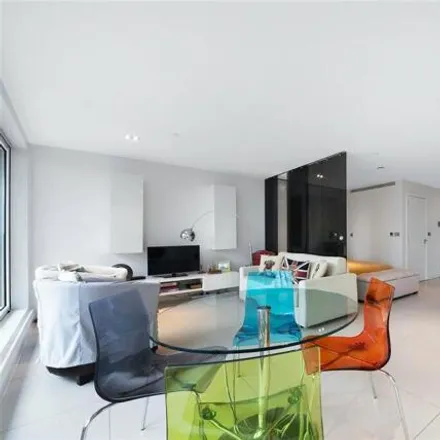 Image 3 - The Bezier Apartments, 91 City Road, London, EC1Y 1BD, United Kingdom - Apartment for sale